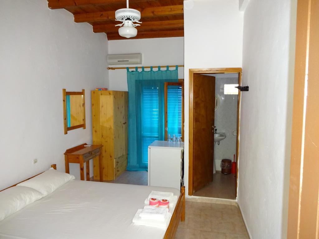 Scirocco Rooms Lutró Exterior foto