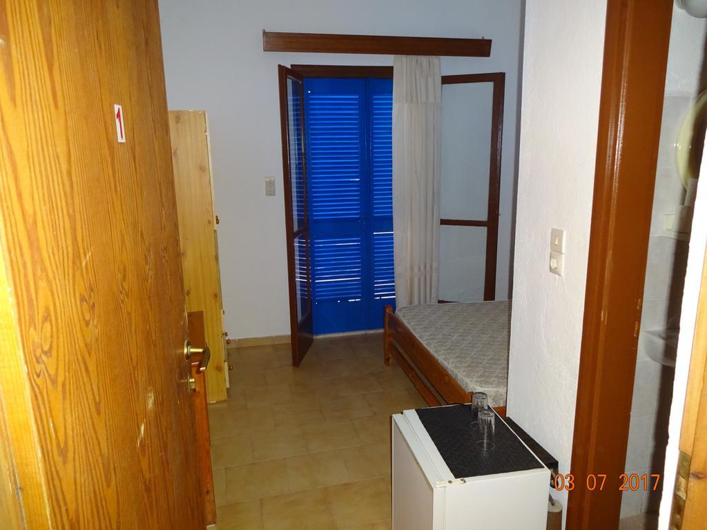 Scirocco Rooms Lutró Exterior foto