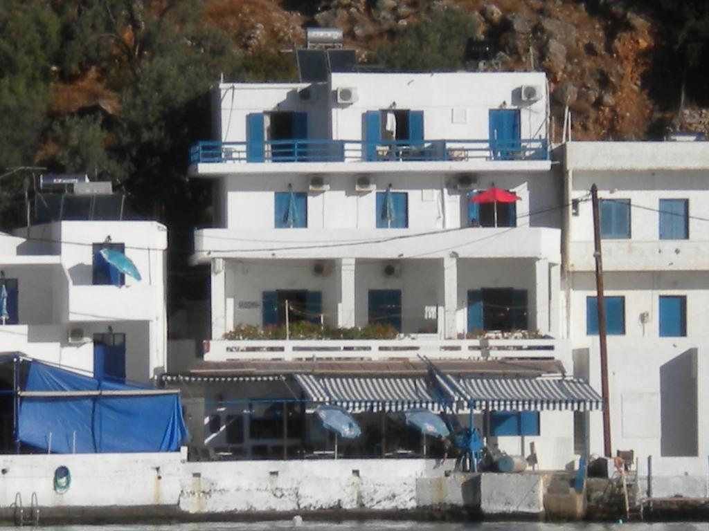 Scirocco Rooms Lutró Exterior foto